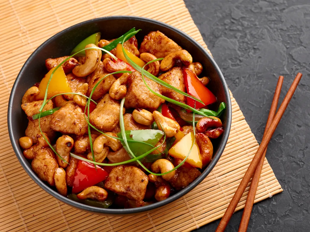 Poulet aux noix de cajou à la chinoise