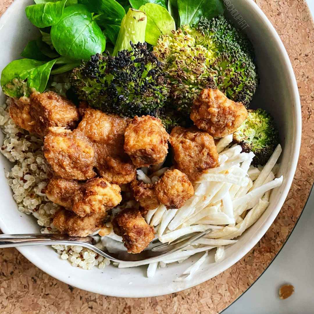 Poke bowl végétarien au quinoa